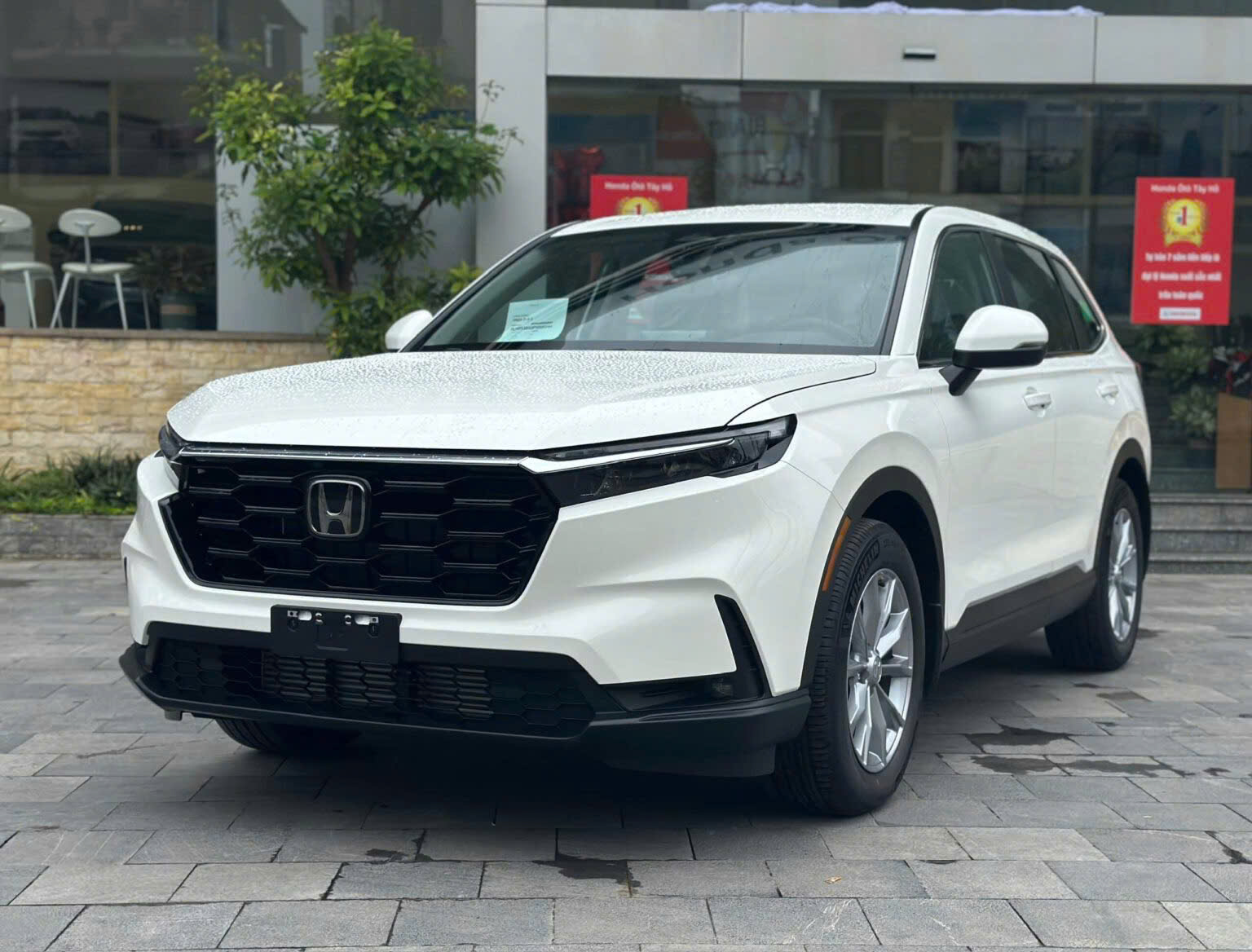 Honda CR-V L 2026 Facelift nâng cấp 4 cảm biến trước và phanh sau va chạm