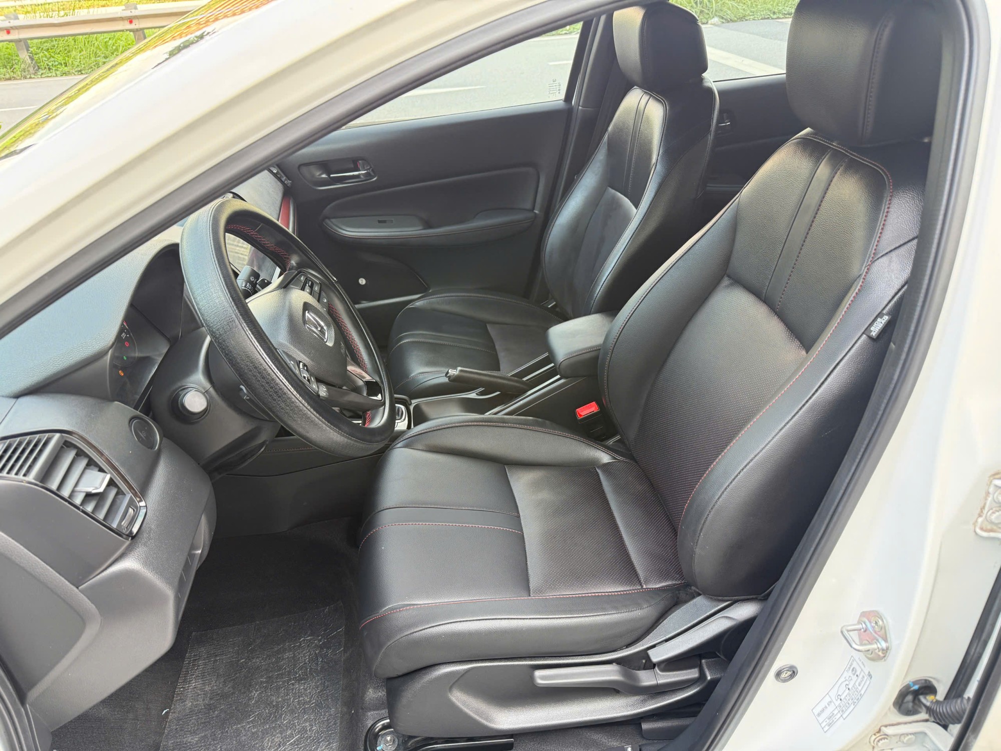Hàng ghế trước Honda City RS 2023