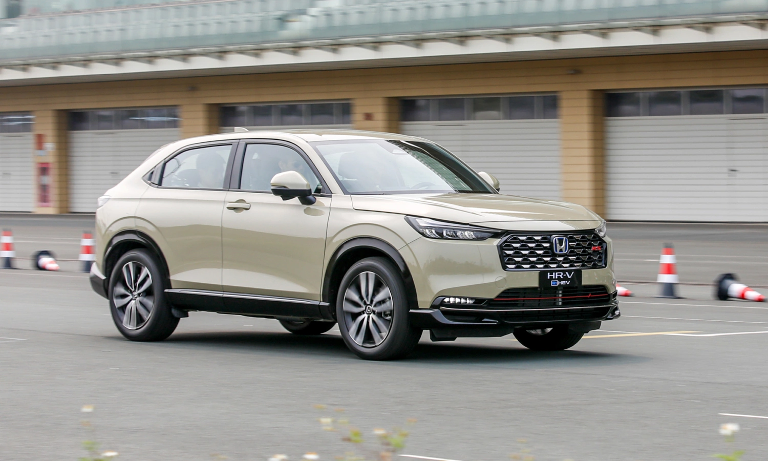 Honda HR-V 2026: Giá lăn bánh, Thông tin Xe & Ưu đãi tháng 01/2026